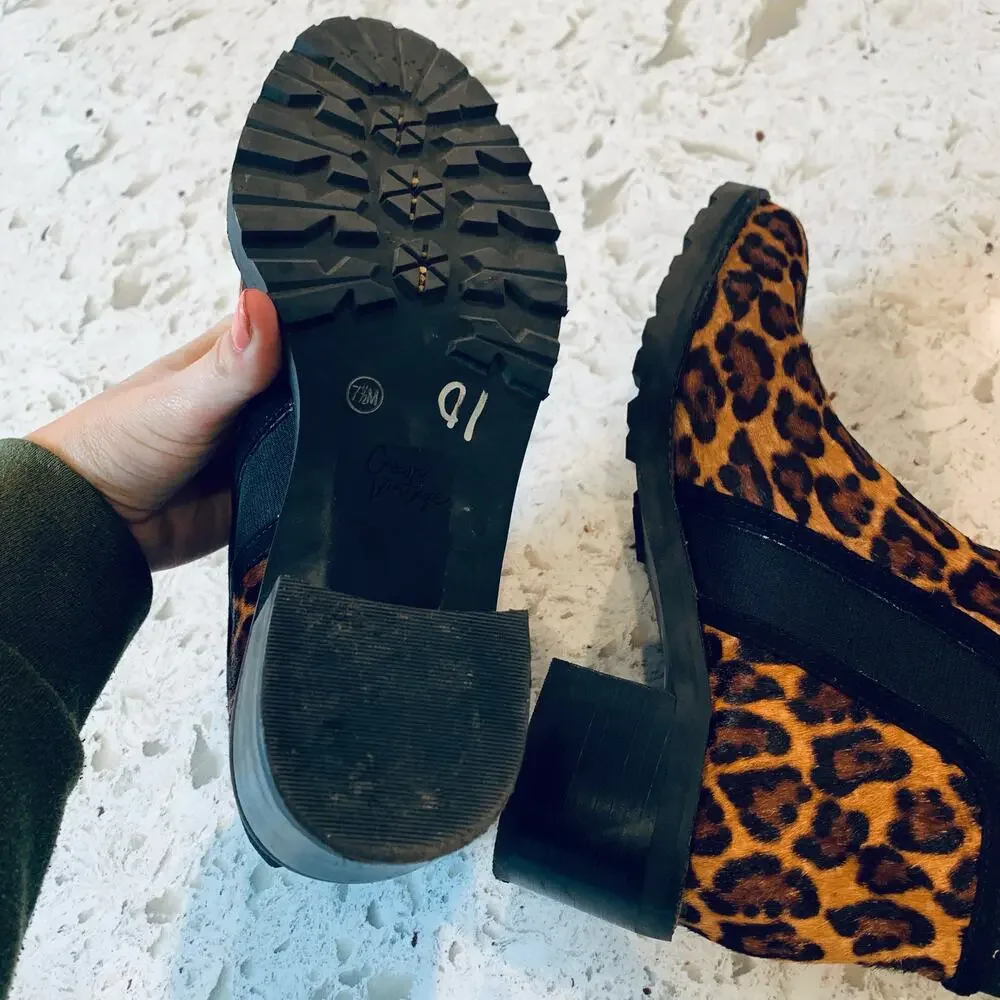 Crown Vintage Leopard print Maiy booties size 7.5
